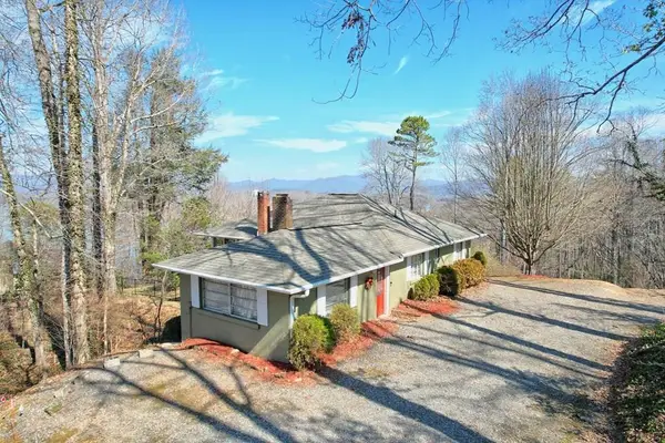 1528 Hillcrest Spur, Hiawassee, GA 30546