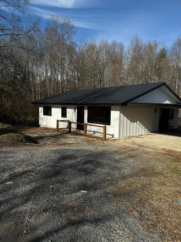 157 Old Loving Road, Mineral Bluff, GA 30559