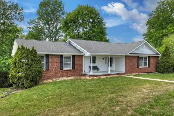 380 Lavista Drive, Blue Ridge, GA 30513