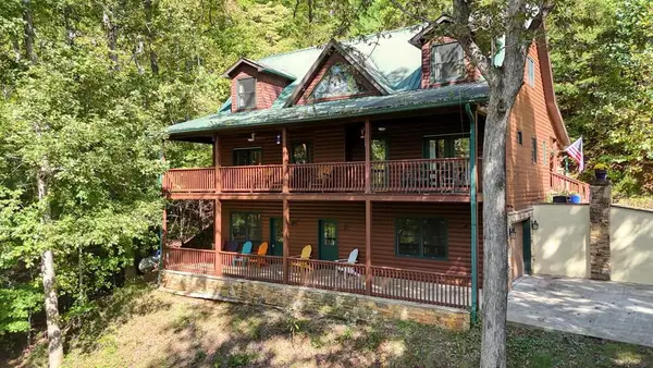 3204 Creek View Road, Hiawassee, GA 30546