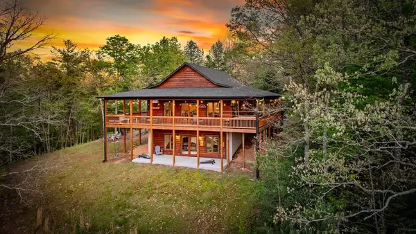 490 Walnut Hills Drive, Mineral Bluff, GA 30559