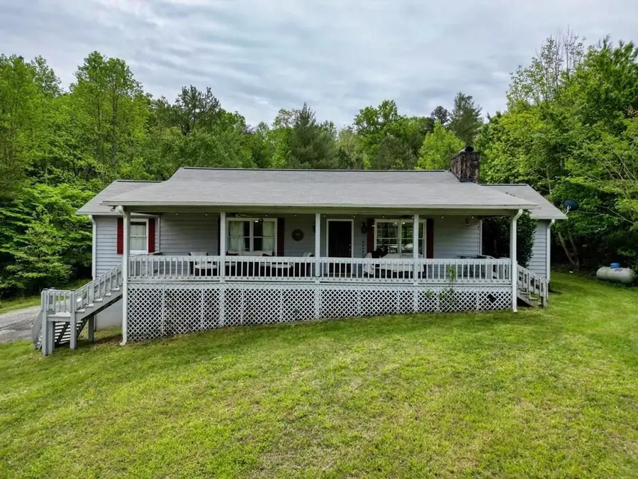 1085 W Jones Creek Road, Blairsville, GA 30512 - #2