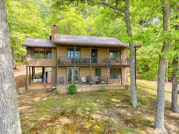 3235 Hiwassee Dam Access, Murphy, NC 28906