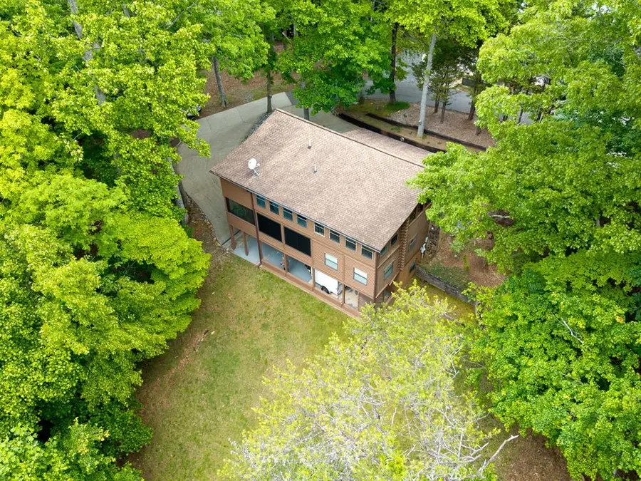 219 Lakeview Dr, Hayesville, NC 28904 - #2