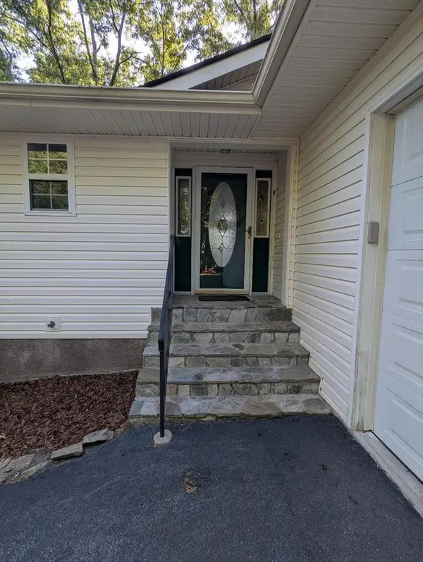283 Deaver Cove Road, Blairsville, GA 30512