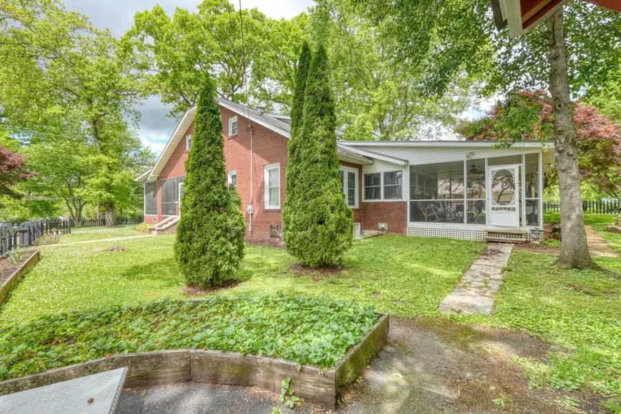 32 Aquone Road, Andrews, NC 28901 - #3