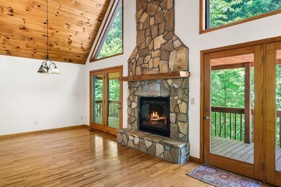 977 Tarheel Drive W, Murphy, NC 28906 - #3