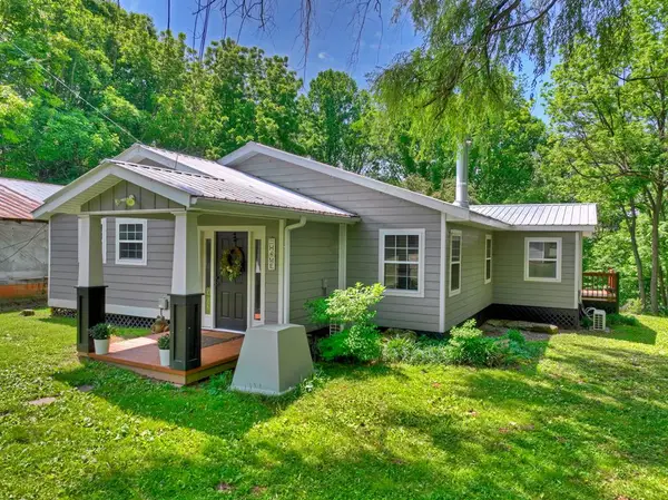 93 Collins Nursery Lane, Blairsville, GA 30512