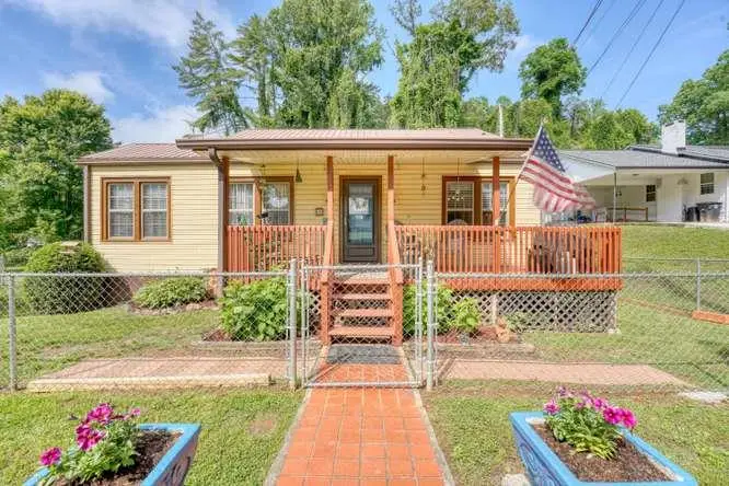 819 Valley River Avenue, Murphy, NC 28906 - #1