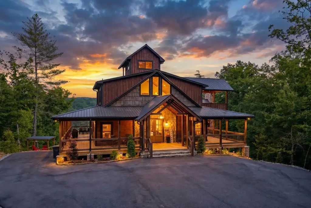 540 Weaver Creek Overlook, Blue Ridge, GA 30513 - #1