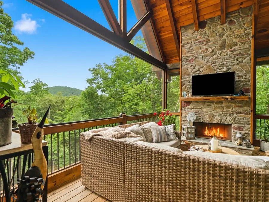 152 Oceola Drive, Ellijay, GA 30540 - #2
