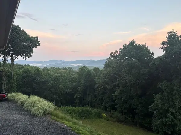 122 Oak Terrace, Hayesville, NC 28904