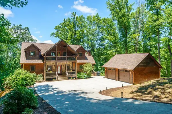 1252 Mountainside Parkway, Ellijay, GA 30536