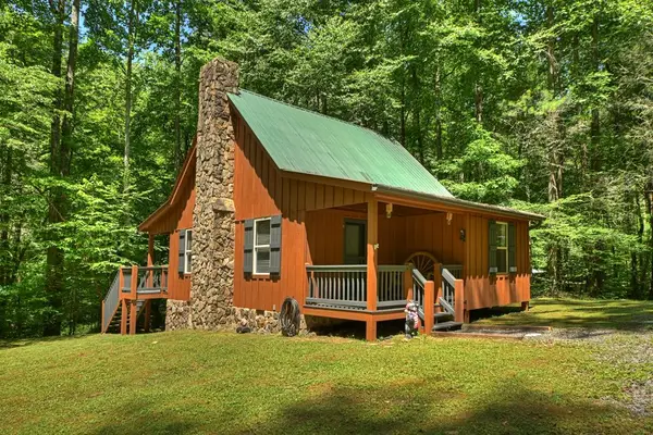 373 Barnes Creek Drive, Ellijay, GA 30540