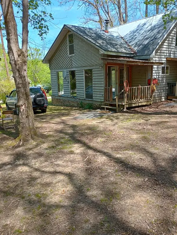 5796 Gum Log Road, Young Harris, GA 30582