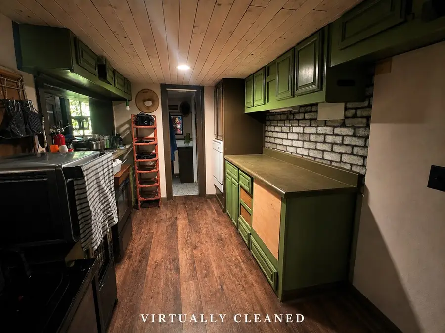 16 7th Street, Ellijay, GA 30540 - #2