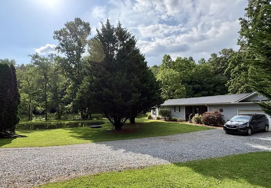 6487 Crooked Creek Road, Young Harris, GA 30582 - #2