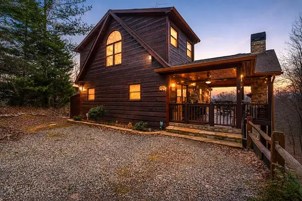 97 Fox Mountain Crossing, Blue Ridge, GA 30513
