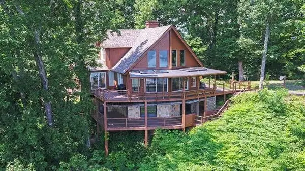 995 Mining Gap Trail, Young Harris, GA 30582