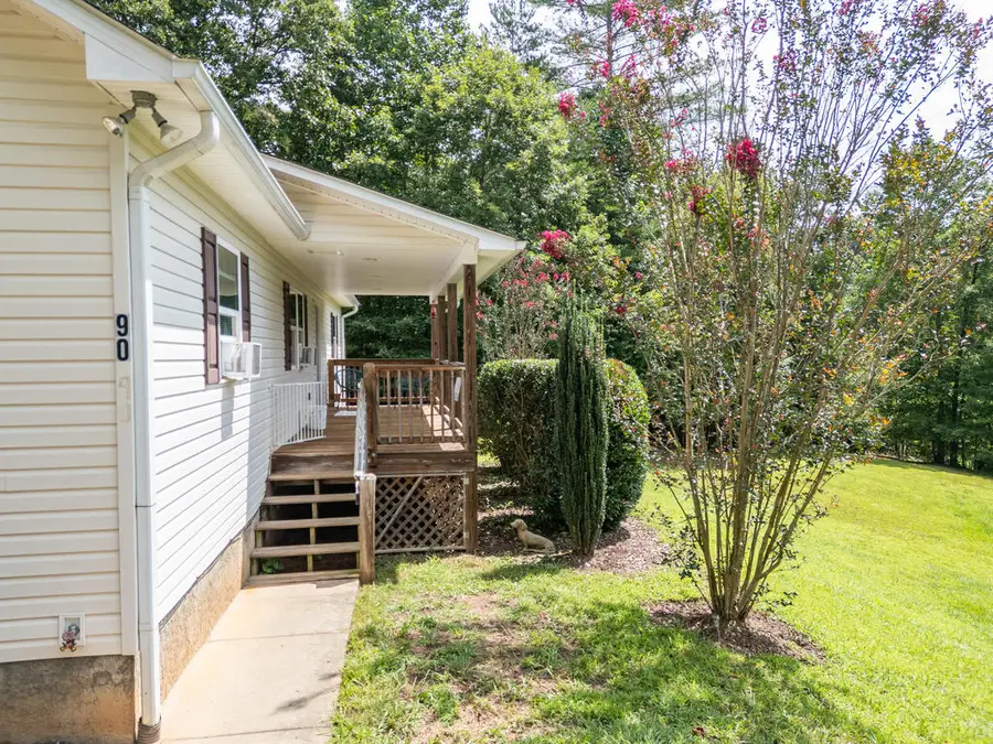90 Copper Hill Church Ln, Warne, NC 28909 - #2
