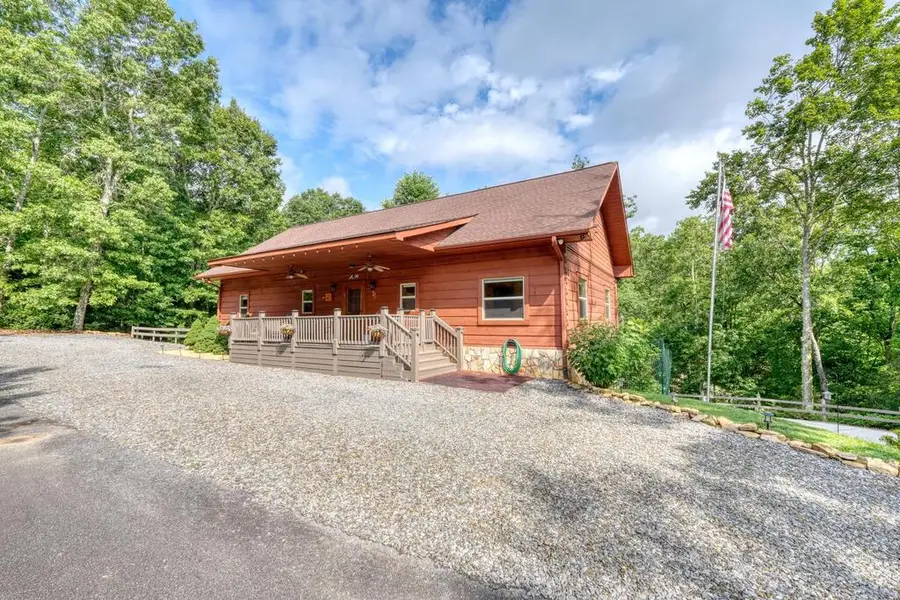 66 Huntington Circle, Murphy, NC 28906 - #3