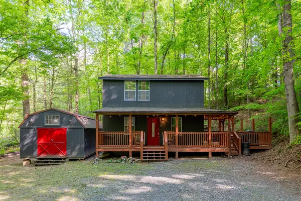 257 Pen Drive, Ellijay, GA 30540