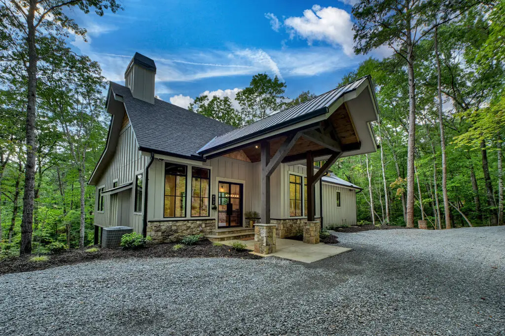 412 Mountain Tops Circle, Blue Ridge, GA 30513 - #1