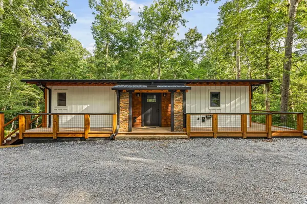 208 Autumn Lane, Blairsville, GA 30512