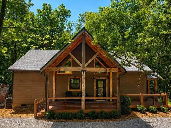 154 Nexus Court, Ellijay, GA 30540