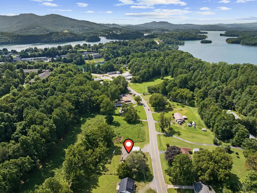 728 Bell Creek Road, Hiawassee, GA 30546 - #2