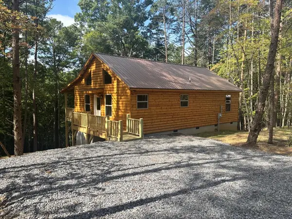 83 Noelle's Pass, Murphy, NC 28906