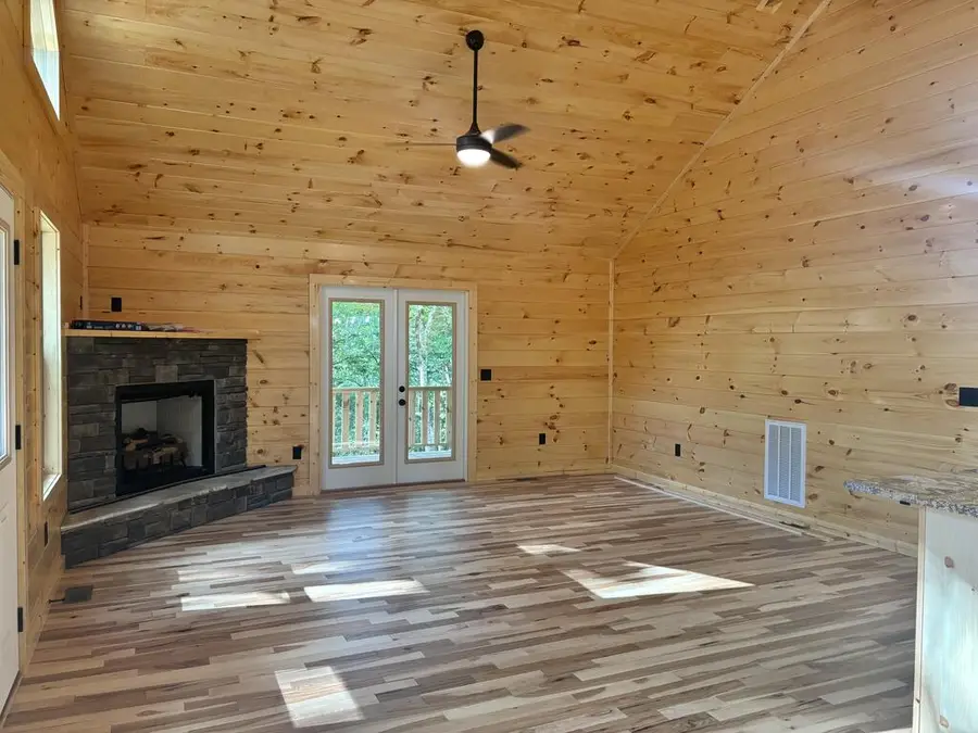 83 Noelle's Pass, Murphy, NC 28906 - #2