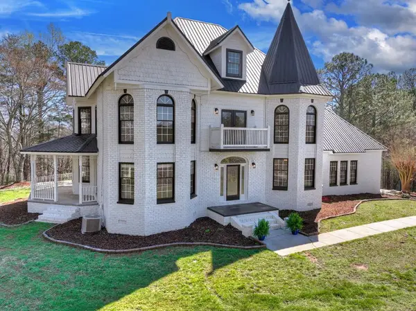 229-B Crossroads Church Road, Ellijay, GA 30540