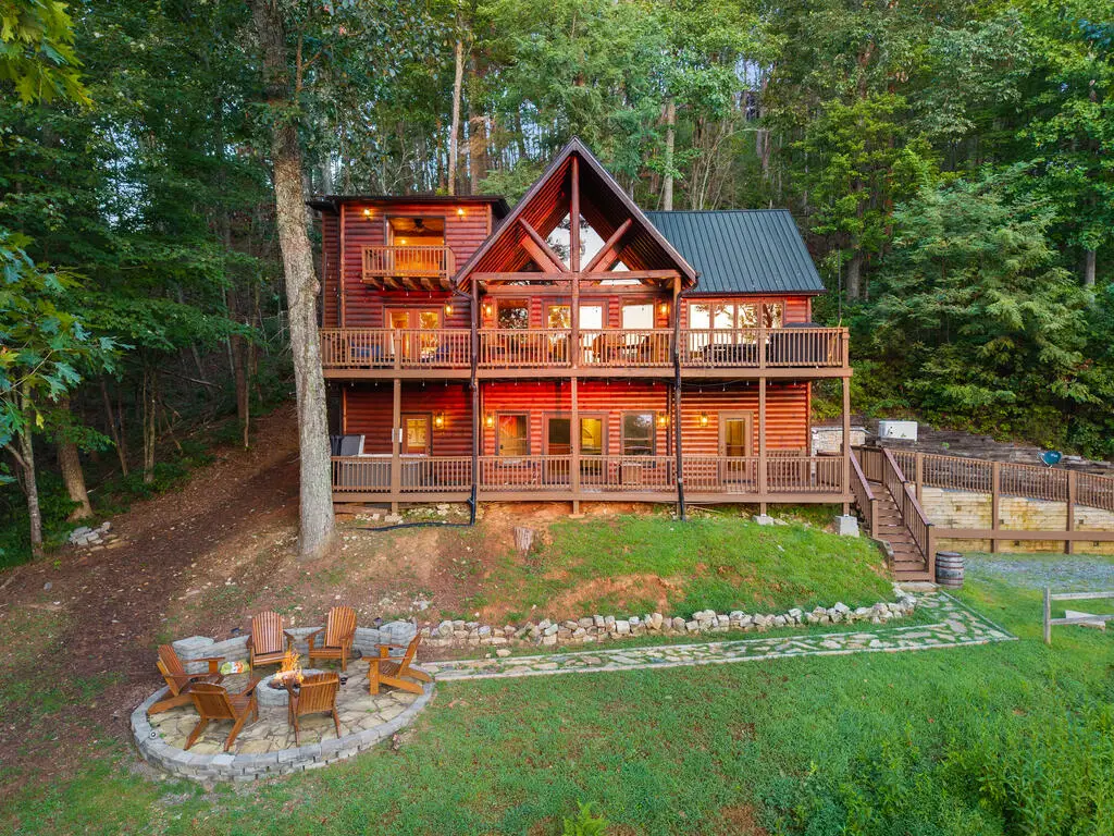144 Point Of View Road, Blue Ridge, GA 30513 - #1