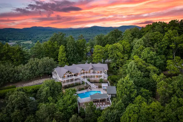 132 Oak Ridge Way, Morganton, GA 30560