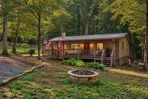 4326 White Oak Drive, Hiawassee, GA 30546