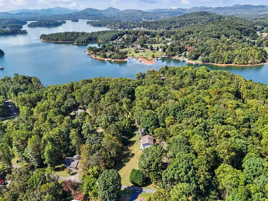 35 Manor Drive, Hayesville, NC 28904 - #3