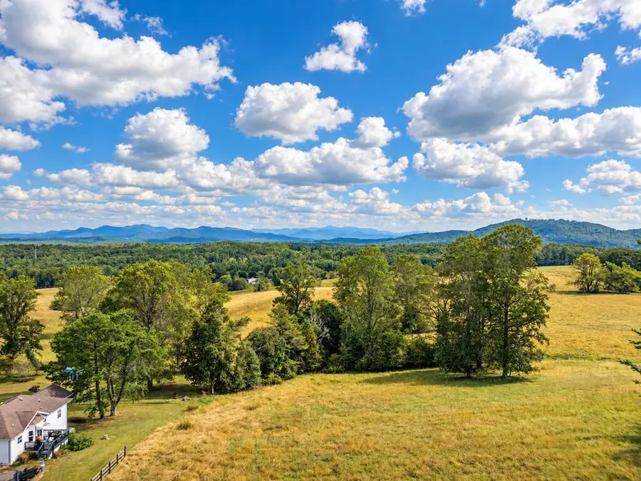 392 Mustang Trail, Blairsville, GA 30512 - #2
