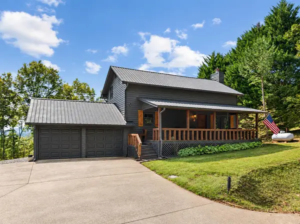 36 Deep Cove Road, Blue Ridge, GA 30513