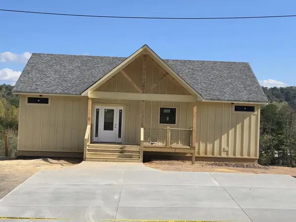 369 Mckinney Street, Blue Ridge, GA 30513
