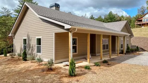 579 Ray Drive, Young Harris, GA 30582