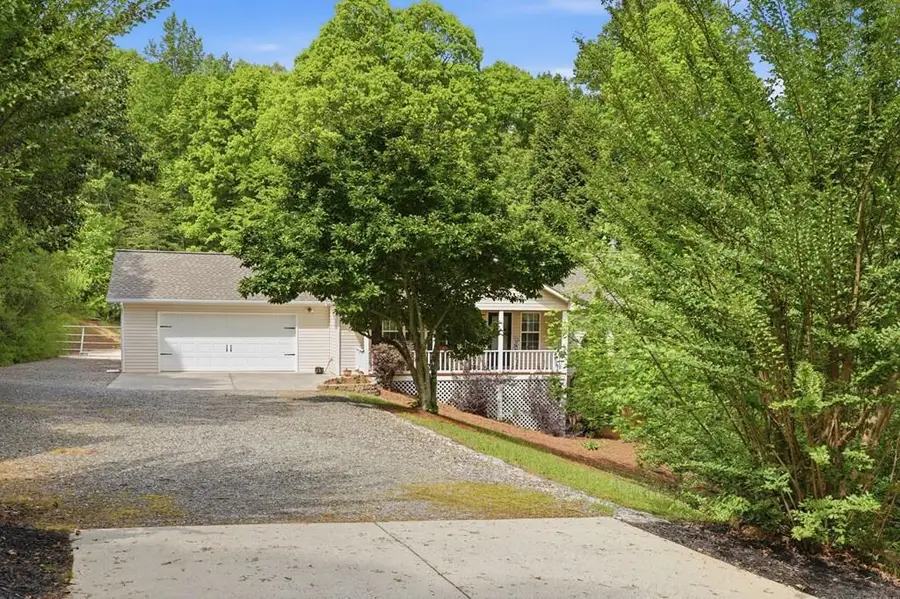7616 Highland Oaks Drive, Young Harris, GA 30582 - #2