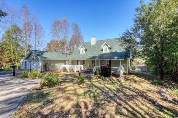 2105 Gordon Drive, Young Harris, GA 30582