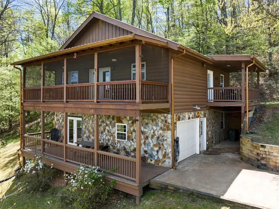 152 Cowboy Way, Mineral Bluff, GA 30559 - #3
