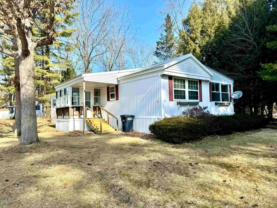 9 Princess Lane, Epsom, NH 03234 - Image #2