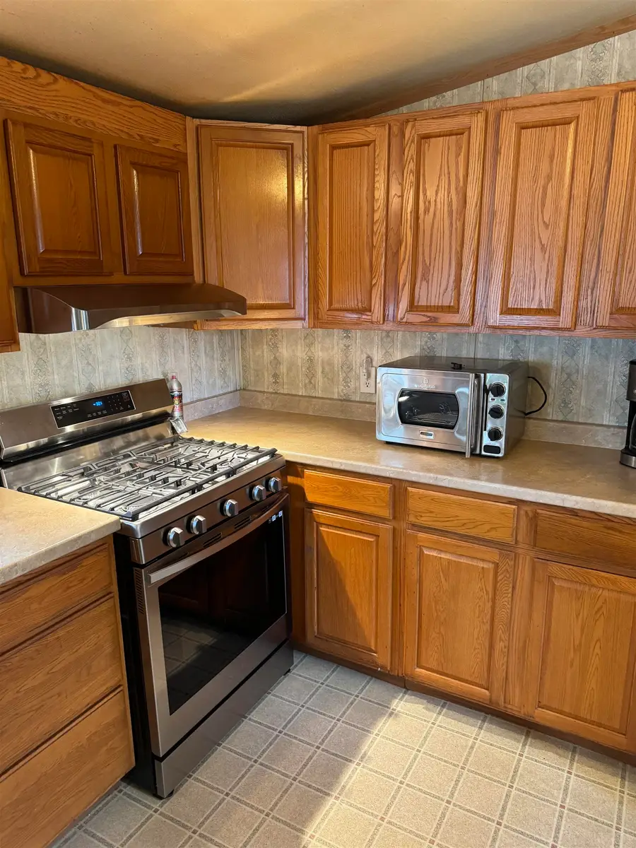 18 Springbrook Street, Hinsdale, NH 03451 - Image #3