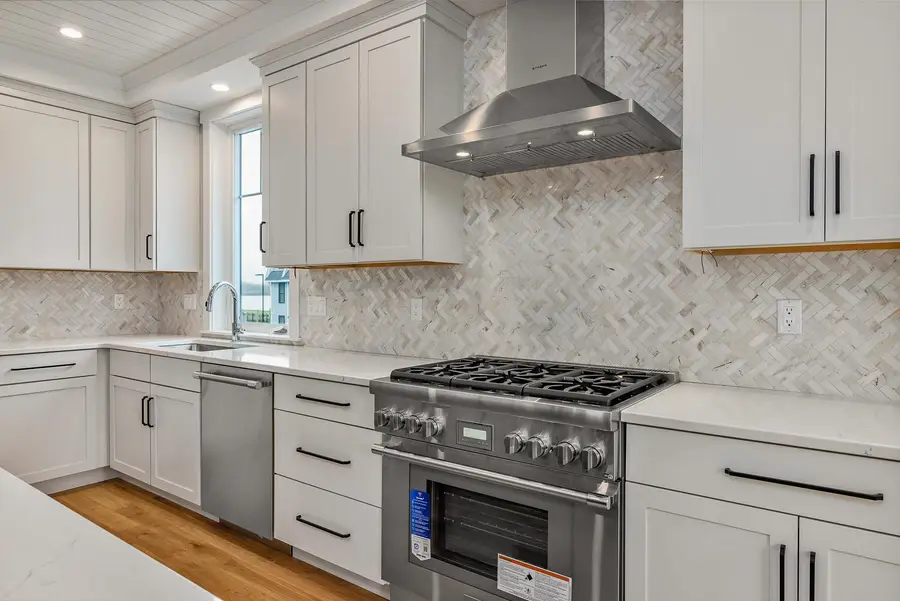 22 LITTLE BAY Drive, Dover, NH 03820 - Image #3