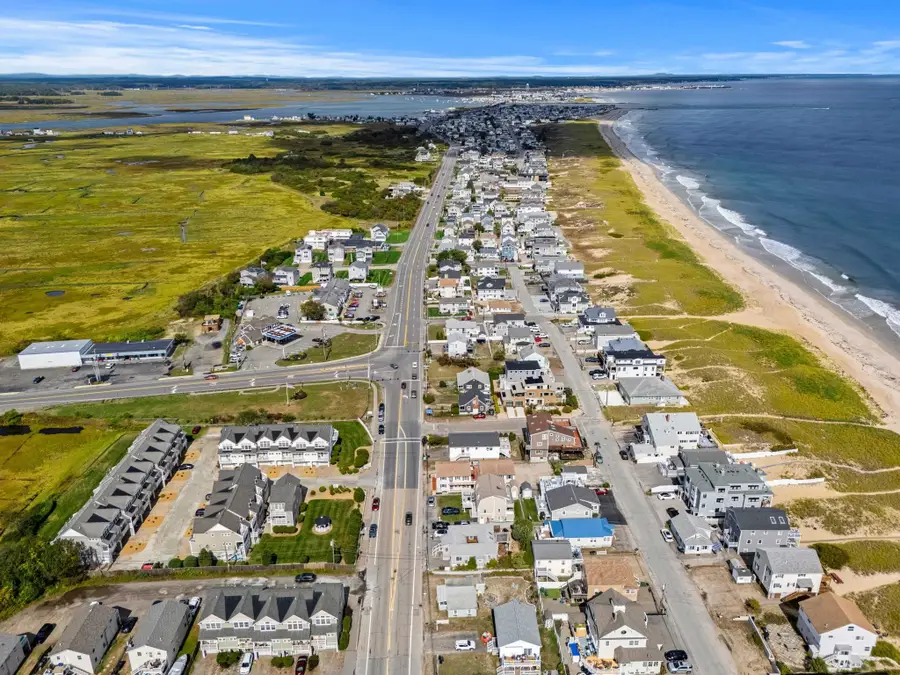 595 North End Boulevard #2, Salisbury, MA 01952 - Image #3