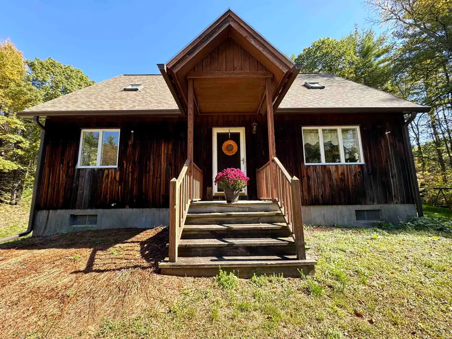 848 Coleville Road, Bennington, VT 05201 - Image #2