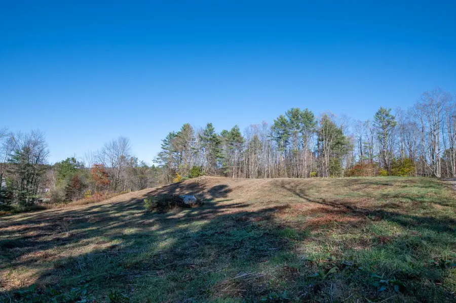 2366 Middletown Road, Londonderry, VT 05148 - Image #2